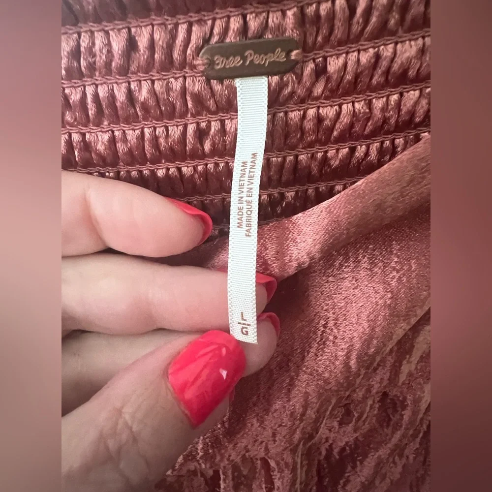 Free People Moonbeam Metallic Tiered Satin Ruffle Maxi Skirt!! Size Large! - Picture 5 of 5